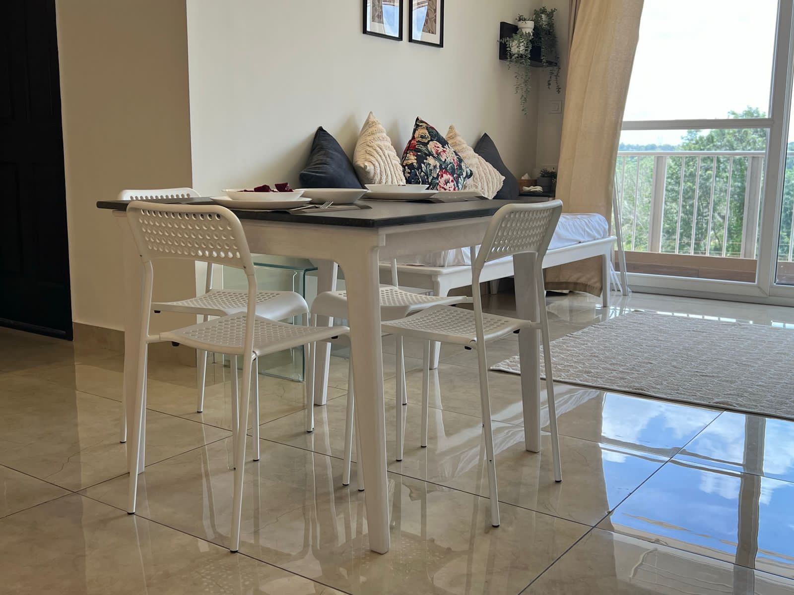 Dining area with balcony view